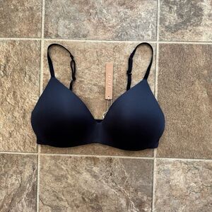 Skims Wireless Form Push-up Plunge Bra Onyx Size 34D